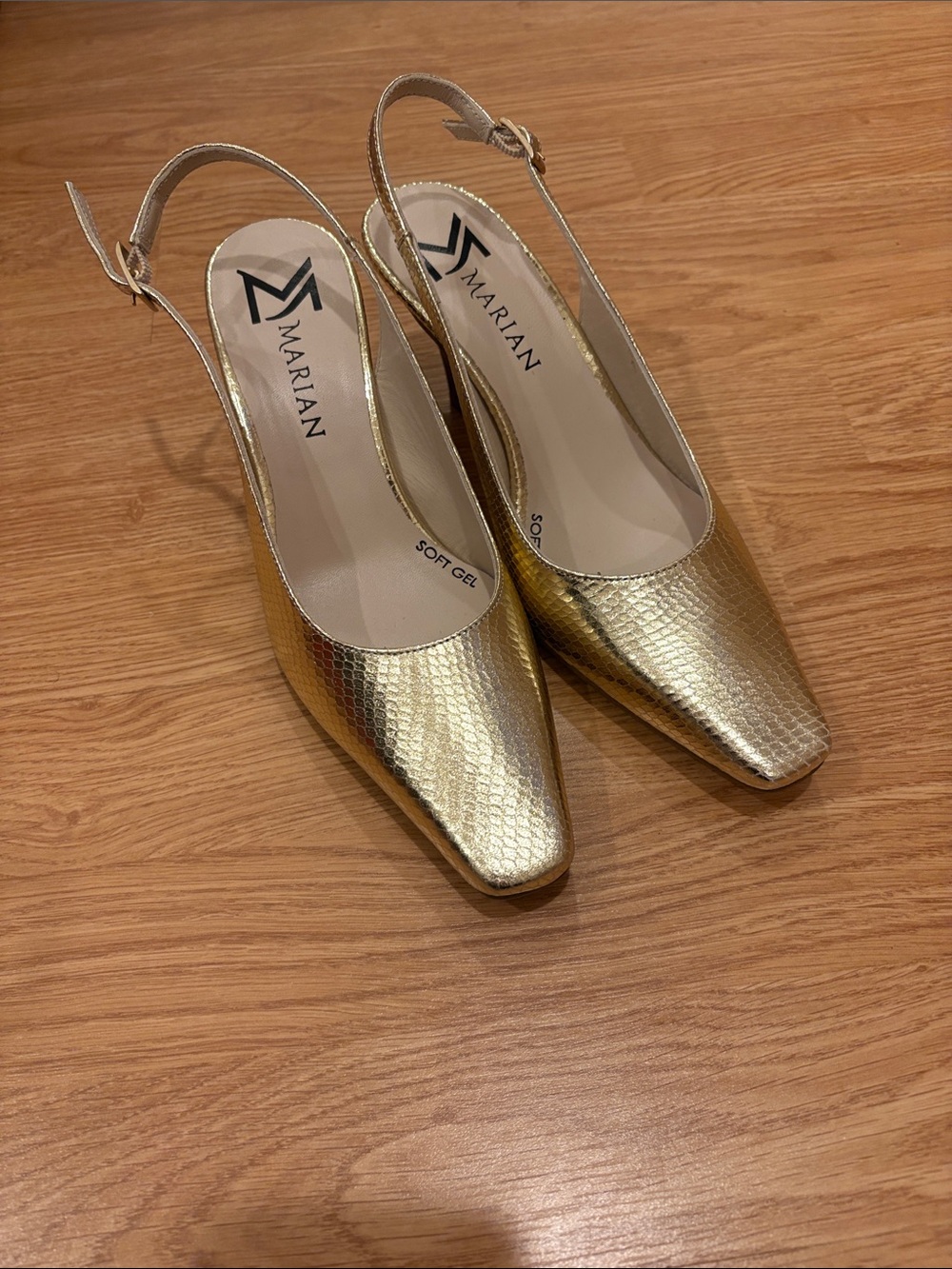 Mariana Gold Metallic Slingback Pointed-Toe Heels - Picture 2 of 6